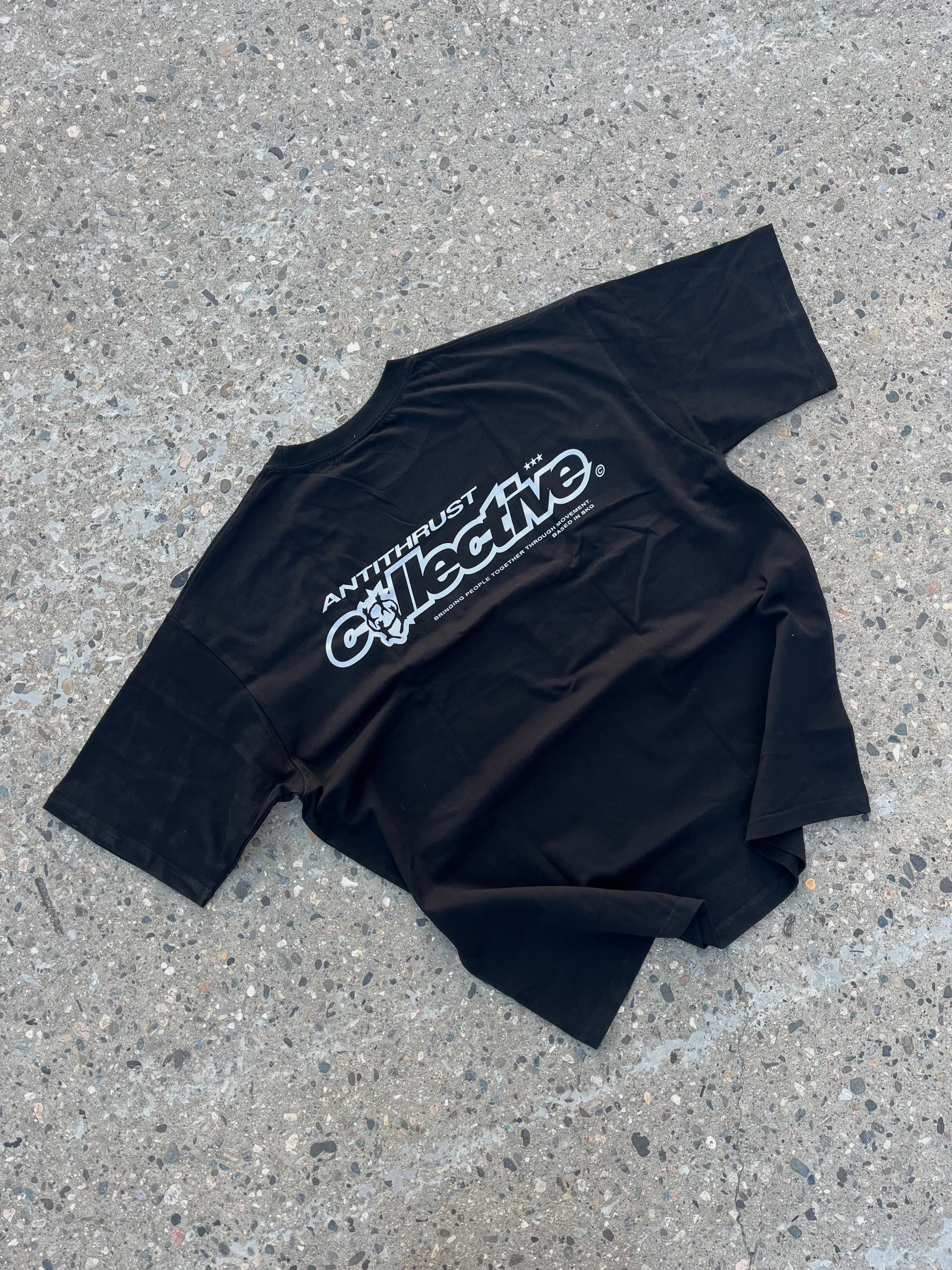 COLLECTIVE BLACK TEE - back view